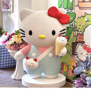Statue Giganti Colorate in Resina 3D di Hello Kitty e Bambole, Ornamenti Paesaggistici per Parchi Divertimento e Esposizioni in Piazza - Product Image 2