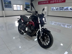 Moto Usata <span class=keywords><strong>Benelli</strong></span> <span class=keywords><strong>TNT</strong></span> 300, Veicolo Fuoristrada/Sportivo 300cc a Quattro Tempi, Velocità Massima >80km/h, Fornitore all'Ingrosso per l'Esportazione - Product Image 4