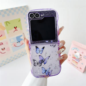 Funda Plegable con Borde de Mariposa Brillante para Samsung Galaxy Z Flip6 Zflip5 <span class=keywords><strong>ZFlip</strong></span> <span class=keywords><strong>4</strong></span> 3, con Protección Antigolpes de Silicona Suave - Product Image 3
