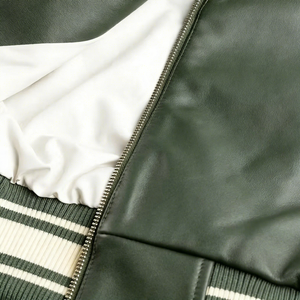 جاكيت جلد رجالي مخصص بتصميم عتيق للملابس الرياضية الشارعية، جاكيت بومبر من جلد البقر قابل للتنفس ومقاوم للرياح مع تطريز بسيط - Product Image 5