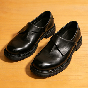 Zapatos Elevadores Otoño 2025 - Zapatos de Cuero para Hombre en Piel de Vacuno - Zapatos de Negocios Impermeables con Cordones y Punta Cuadrada Pequeña que Aumentan la Altura - Product Image 4