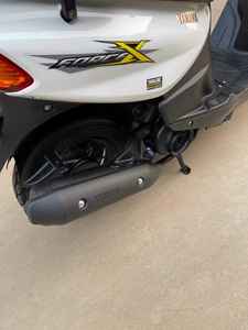 Motocicleta Popular HUANCHI ZYW-FX <span class=keywords><strong>de</strong></span> 4 Tiempos con Freno <span class=keywords><strong>de</strong></span> Disco, Scooter <span class=keywords><strong>de</strong></span> Gasolina, Ciclomotor <span class=keywords><strong>de</strong></span> <span class=keywords><strong>125cc</strong></span>, Precio <span class=keywords><strong>de</strong></span> Fábrica - Product Image 4