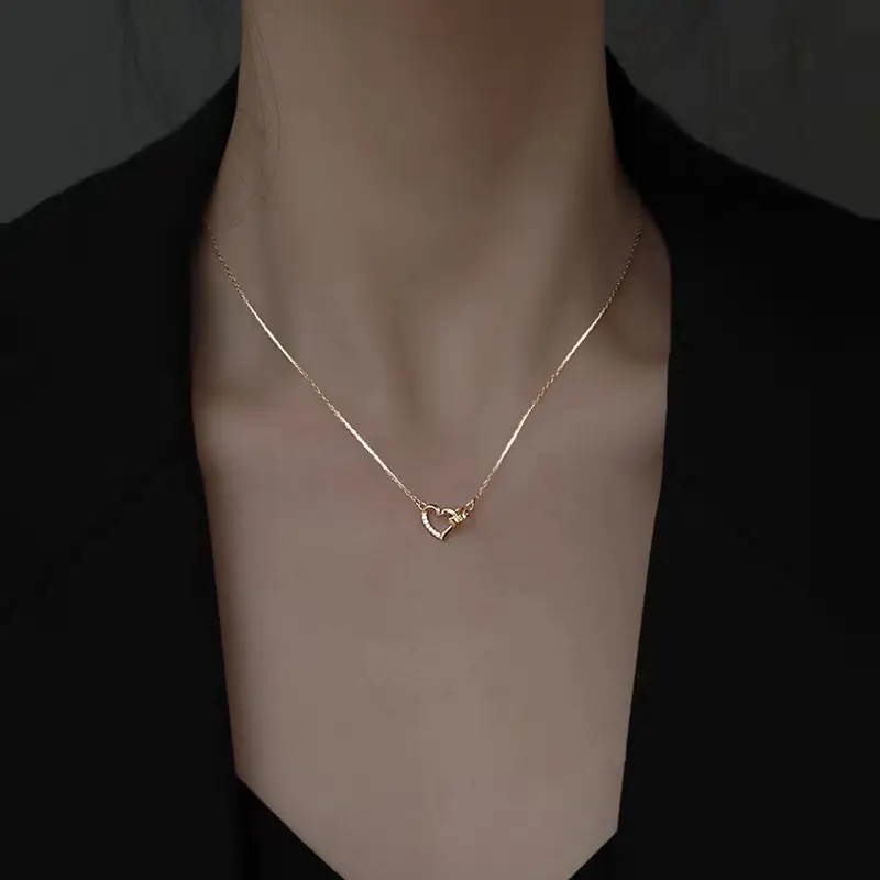 Silver flash s925 sterling silver necklace love ring interlocking clavicle chain niche simple Tanabata gift for girlfriend