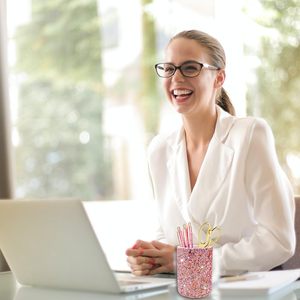 صديقٌ وعصري وصديقٌ للارتداء في المكاتب فرشاة مكياج للأعمال هدية ترويجية وردية لامعة - Product Image 3