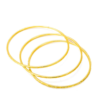 Vente en gros Bijoux de mode pour mariage indien étanche personnalisé Bracelet plaqué or Bracelet fin en forme de cercle Bracelets indiens