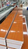 Panneau de plafond en PVC brillant pour la décoration intérieure