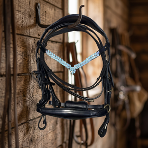 Brida de Cuero Premium para Caballo con Detalle Trenzado Azul Claro, Ajustable, para Entrenamiento y Competición - Product Image 3
