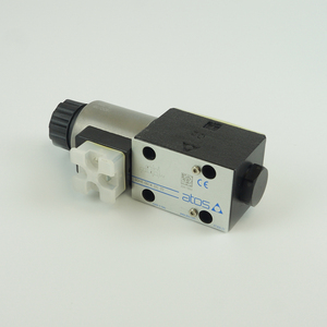 Electrovanne directionnelle ATOS DHE 0614/A X 24DC - 80 L/min, 350 bar, ISO 4401-vanne à tiroir 4 voies à 3 positions fabriquée en Italie - Product Image 1