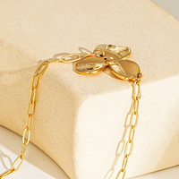Ins Mode rétro européenne et américaine Bracelet trèfle simple Bracelet chaîne en acier inoxydable plaqué or 18 carats pour femmes