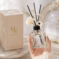 Diffuseur de parfum à bâtonnets en verre transparent 120 ml avec bouchon doré