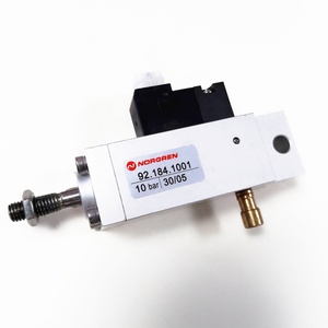 Cilindro para Máquina WD MO SM102 CD102 92.184.1001, Válvula de Cabeza Metálica Recta, Piezas para Impresión Offset - Product Image 1