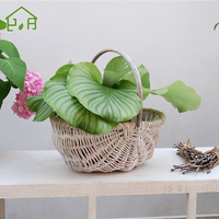 Panier rustique pour demoiselle d'honneur avec poignée, en bois et paille écologiques et durables, avec doublure de stockage d'eau, pour la maison et le jardin