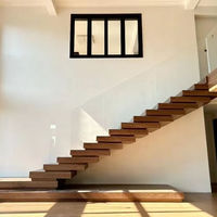 Escalier pliant intérieur sur mesure en acier inoxydable durable avec marches en pierre naturelle et garde-corps en verre moderne de luxe pour appartement