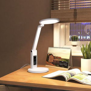 Lámpara de mesa moderna más vendida para estudiantes Lámpara de lectura amigable con los ojos con <span class=keywords><strong>pantalla</strong></span> giratoria y diseño plegable - Product Image 1