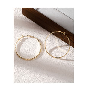 Aretes <span class=keywords><strong>de</strong></span> Diseño Exclusivo y <span class=keywords><strong>de</strong></span> Alta Gama, Populares en <span class=keywords><strong>Europa</strong></span> y América, con un Toque <span class=keywords><strong>de</strong></span> Lujo y Sofisticación. - Product Image 2