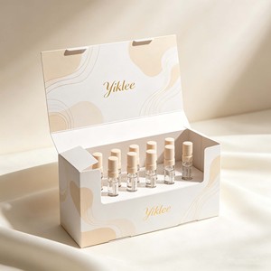 Scatola di Carta Personalizzata con Logo e Manico per Set Skincare, Set Profumi, Shampoo, Lozione, Confezione <span class=keywords><strong>Regalo</strong></span>, Kit Skincare - Product Image 2