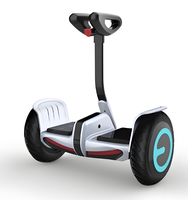 Fabricant de produits plastiques sur mesure pour la conception et le développement industriels, services de fabrication de produits de scooters