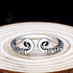 <span class=keywords><strong>Anello</strong></span> Gatto Semplice e Carino da Donna, Design di Nicchia, Lusso Leggero, <span class=keywords><strong>Anello</strong></span> Aperto in Lega Galvanizzata <span class=keywords><strong>con</strong></span> Orecchie di Gatto, Piccolo <span class=keywords><strong>Anello</strong></span> di Alta Gamma - Product Image 1