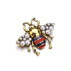 Spilla Vintage a Forma di Ape con Perle, Elegante Broche a Forma di Insetto per Matrimoni, Fidanzamenti o Regalo, Tecnologia Placcata - Product Image 4