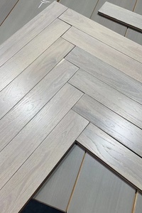 <span class=keywords><strong>Parquet</strong></span> en chevrons brossé blanc de qualité AB, 18 mm, en teck massif chinois, système à rainures et languettes pour usage intérieur - Product Image 3