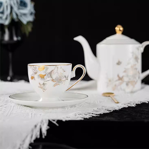 Juego de Tazas de Té de Porcelana Fina Exclusivo de P&T con Tetera de 1200 ml, Taza <span class=keywords><strong>y</strong></span> Plato de 150 ml para 4 Personas - Product Image 2