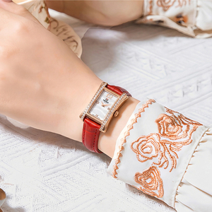Montre à quartz de luxe vintage carrée pour <span class=keywords><strong>femme</strong></span> avec diamants, chiffres romains roses et bracelet en cuir - Product Image 6