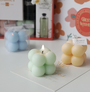 Candela Aromaterapica a Forma di Bolla - Regalo Femminile con Effetto Bolle per Amici - Product Image 1