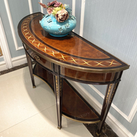 Console d'entrée de luxe britannique sur mesure en bois massif sculpté à la main avec décorations dorées pour hall d'entrée de Fashan