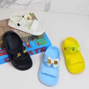 High Quality Light Weight Cool kids Flipper Slippers chinese Cute Slippers Slide Sandals