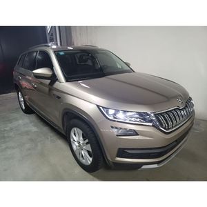 Skoda <span class=keywords><strong>Kodiaq</strong></span> 2018 d'occasion, SUV essence automatique, traction avant, jaune, propre, prêt à être expédié, en stock - Product Image 3