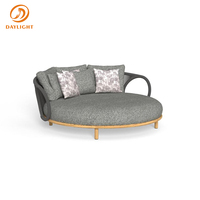 Sillón de Exterior Redondo de Diseño con Reposabrazos de Cuerda Arqueada, Sofá Cama Moderno Tejido en Verde Oliva con Patas de Madera para el Borde de la Piscina