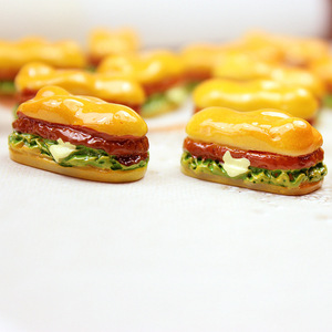 Breloques en résine modèle miniature de hamburger 3D, accessoires, cabochons, porte-clés au design artistique peint à la main - Product Image 4