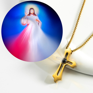 GIVELUCK 18K liontin proyeksi Resin besi tahan karat berlapis emas liontin kustom pola salib Yesus proyektor agama Kristen - Product Image 1