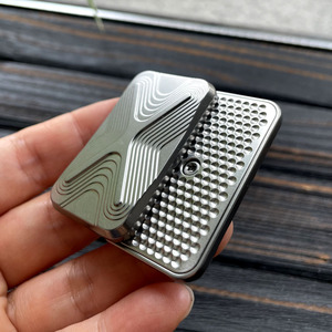 Infinite Pusher Boring Artifact 8 6 Layout Fidget Spinner de décompression pour étudiants en métal, avec plaque de base en acier inoxydable et alliage de titane - Product Image 2