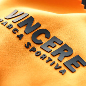 علامة ملابس مخصصة شعار العلامة التجارية الساخنة ختم بعلامة تجارية على الملابس الحرارة الصحافة الحديد على السيليكون 3d نقل الحرارة الفينيل - Product Image 2