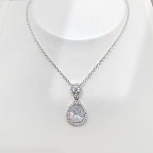 Collares delicados de plata de ley 925 con diseño de trébol para mamá, con colgante de flor brillante y circonita coreana simple, para niñas. - Product Image 2