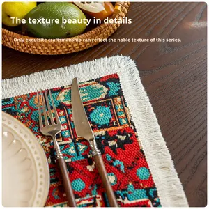 Napperon de Bohème rouge de luxe haut de gamme américain <span class=keywords><strong>Nappe</strong></span> de table vintage de style marocain faite à la main en polyester-coton Ins Style Home - Product Image 2