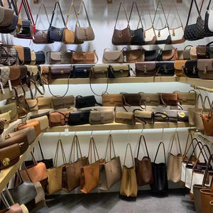 Sacs minimalistes pour femmes, design de niche, vente de liquidation de stock de mode, vente en gros - Product Image 1