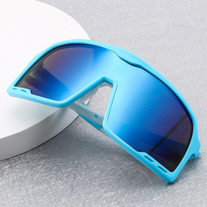 Gafas Deportivas para Hombre, Montura de PC, Protección UV400, Antideslizantes, para Ciclismo y Actividades al Aire Libre, Modelo 9321 - Product Image 2
