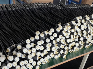 De nombreux types de prises peuvent être personnalisés 3x1.5/3x2.5mm Câble d'alimentation électrique 19 broches Socapex à Edison avec attache de câble - Product Image 6