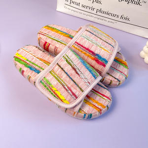 Sandalias de suela gruesa para primavera y otoño, aumento cálido para el hogar, zapatillas planas de colores simples para exteriores suaves para mujer, zapatillas de felpa de algodón - Product Image 6