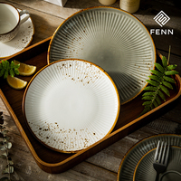 Ensemble d'Assiettes en Porcelaine FENN Mouchetées avec Bord Doré – Vaisselle en Céramique pour Restaurant, Hôtel, Banquet et Événement