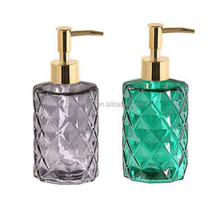 Les bouteilles de shampooing en verre colorées de luxe 250ml 500ml avec des pompes à lotion en métal élèvent votre rituel de douche pour l'élégance de la salle de bain - Product Image 4