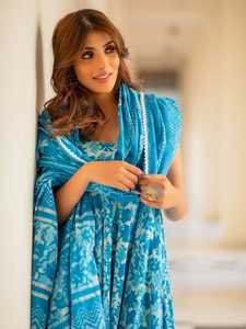 Premium Quality New Arrival Floral Print Anarkali Cotton <b>Kurta</b> and Palazzo Set with Print Dupatta for Festive Wear at Best Price - Product Image 2