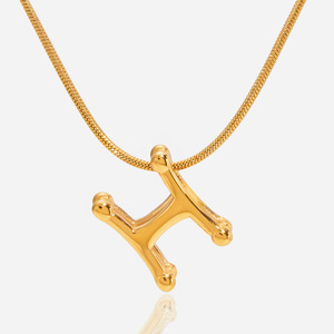 Collar con Colgante de Letra H en Acero Inoxidable y Oro de 18K, Unisex, para Uso Diario - Product Image 1