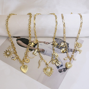 Nuova Serie Oceanica Delicata: Gioielli Estivi Personalizzati con Conchiglie e Animali Marini, Ciondoli Tartaruga e Delfino per Donna - Product Image 4