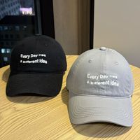 Casquette de baseball brodée avec lettres, ajustable, 6 panneaux, en sergé de coton, style Dad Hat, à large bord, pour le quotidien et les activités de plein air