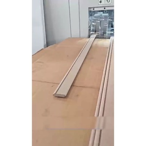 Machine à profiler automatique à haute précision à 4 côtés pour le traitement du bois massif, outillage compatible - Product Image 4