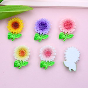 Pequeños dijes <span class=keywords><strong>de</strong></span> girasol <span class=keywords><strong>de</strong></span> resina fresca <span class=keywords><strong>para</strong></span> manualidades, accesorios <span class=keywords><strong>para</strong></span> fundas <span class=keywords><strong>de</strong></span> teléfono, dijes <span class=keywords><strong>para</strong></span> el pelo, dijes <span class=keywords><strong>de</strong></span> flor <span class=keywords><strong>de</strong></span> margarita <span class=keywords><strong>para</strong></span> <span class=keywords><strong>zapatos</strong></span>, <span class=keywords><strong>adornos</strong></span> - Product Image 2