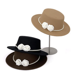 หมวกเฟโดราปีกกว้างสไตล์วินเทจสำหรับทุกเพศ  ประดับมุกและดอกคามิลเลีย  <span class=keywords><strong>ผ้า</strong></span>ระบายอากาศได้ดี เหมาะสำหรับงานธุรกิจและงานปาร์ตี้ ใช้ได้ทุกฤดู - Product Image 3